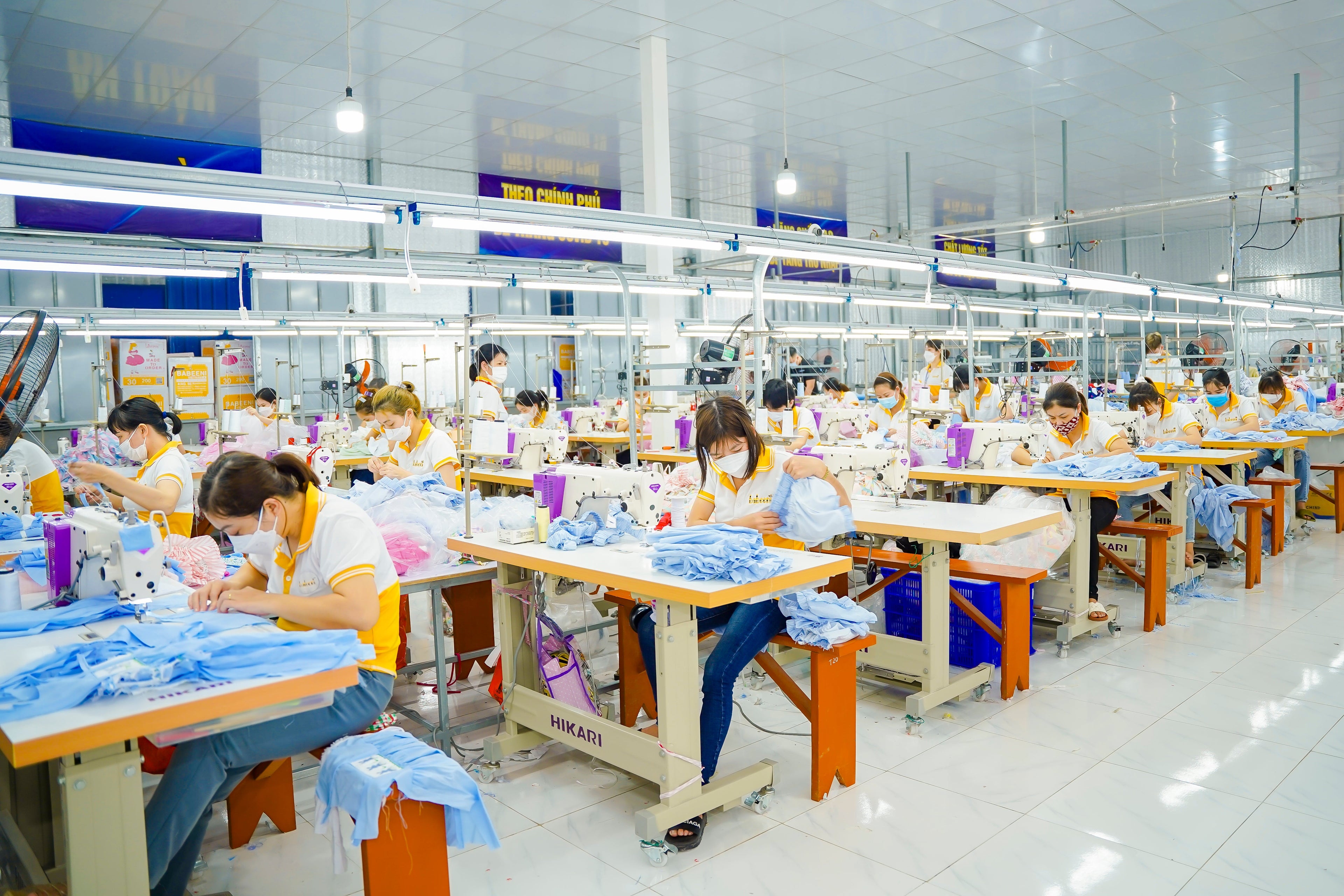 Who are the best manufacturers of hand smocked children’s clothing for wholesale orders?