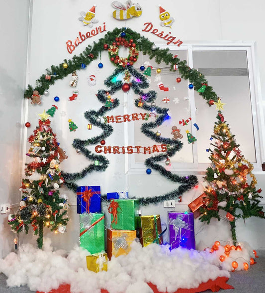 The decoration contest themed “Merry Christmas-Bees adore Babeeni”