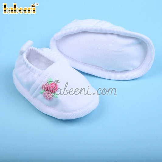 Lovely flower hand embroidery baby shoes – BS 10