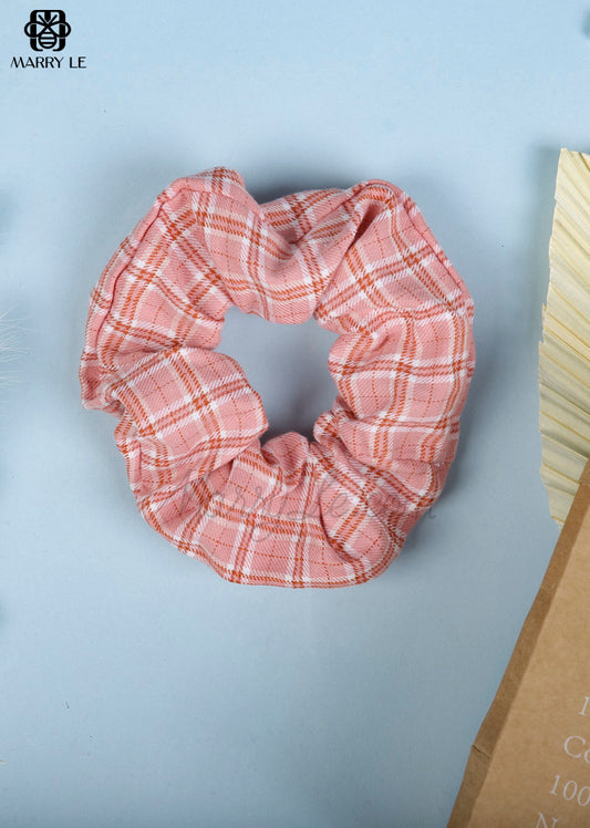 PINK PLAID SCRUNCHIES - MD370