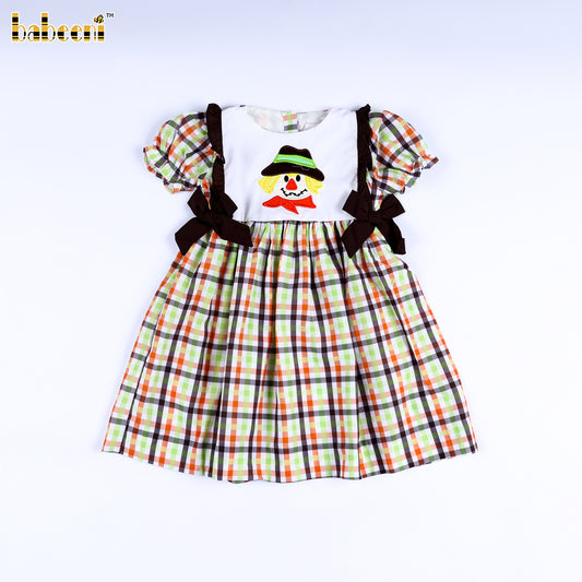 DR4670 - Scarecrow applique baby dress