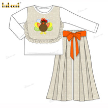 Girl Outfit In White With Turkey Embroidered - DR4015