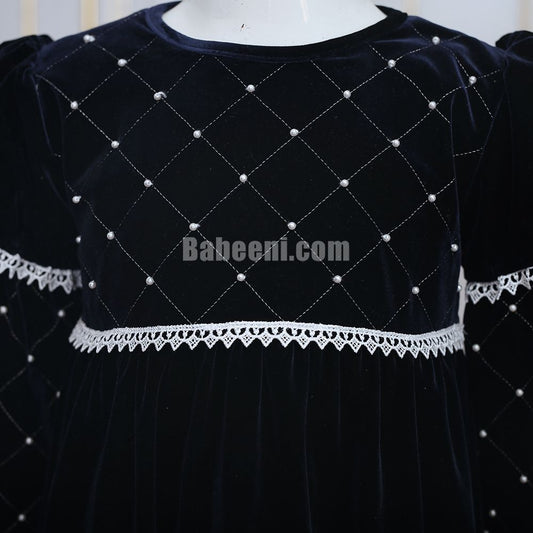 Quilted black velvet dress with pearls - DR 2799