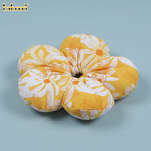 Lovely scrunchies for little girls with yellow flower printed on fabric - HB149