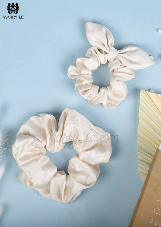 CREAM SATIN SCRUNCHIES - MD377