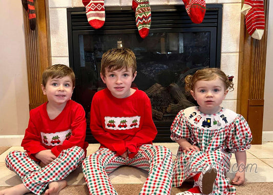 Lovely pictures of three brothers