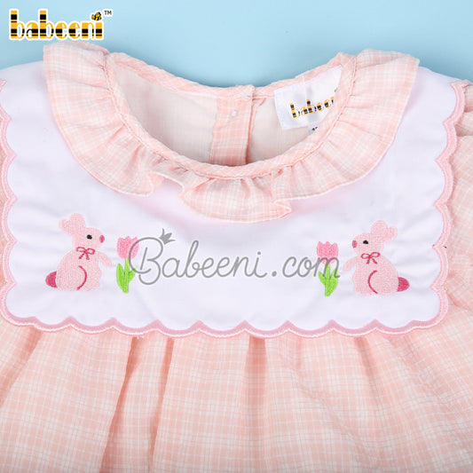 Two piece short set with bunnies with flowers embroidery – DR 3536