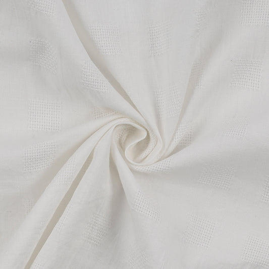 O26- White check linen fabric