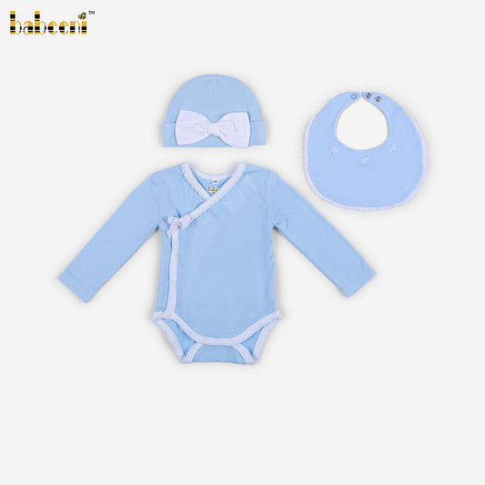 DR4587 – Floral Bow Newborn Gift Set