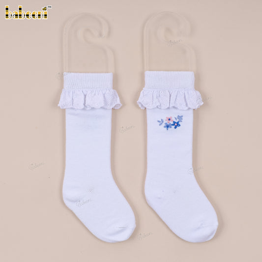 Kid Sock In White with 3 cold color flower Embroidered - HS56