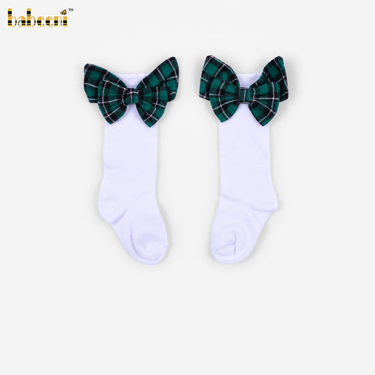 HS62 - Girls Knee-High Socks with Velvet Bow
