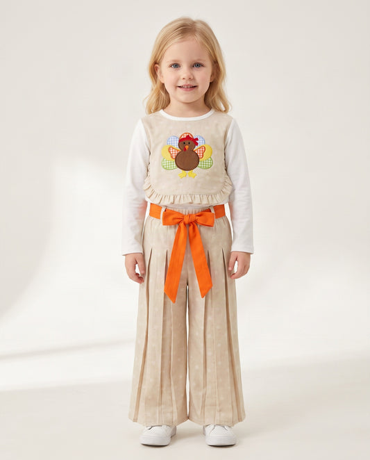 Girl Outfit In White With Turkey Embroidered - DR4015