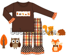 Nice fall winter smocked girl outfit - DR 2509