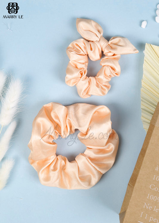 WARM SAND SATIN SCRUNCHIES - MD361