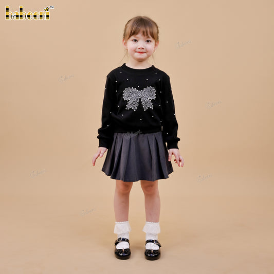 DR4514 – Embellished Knit Top