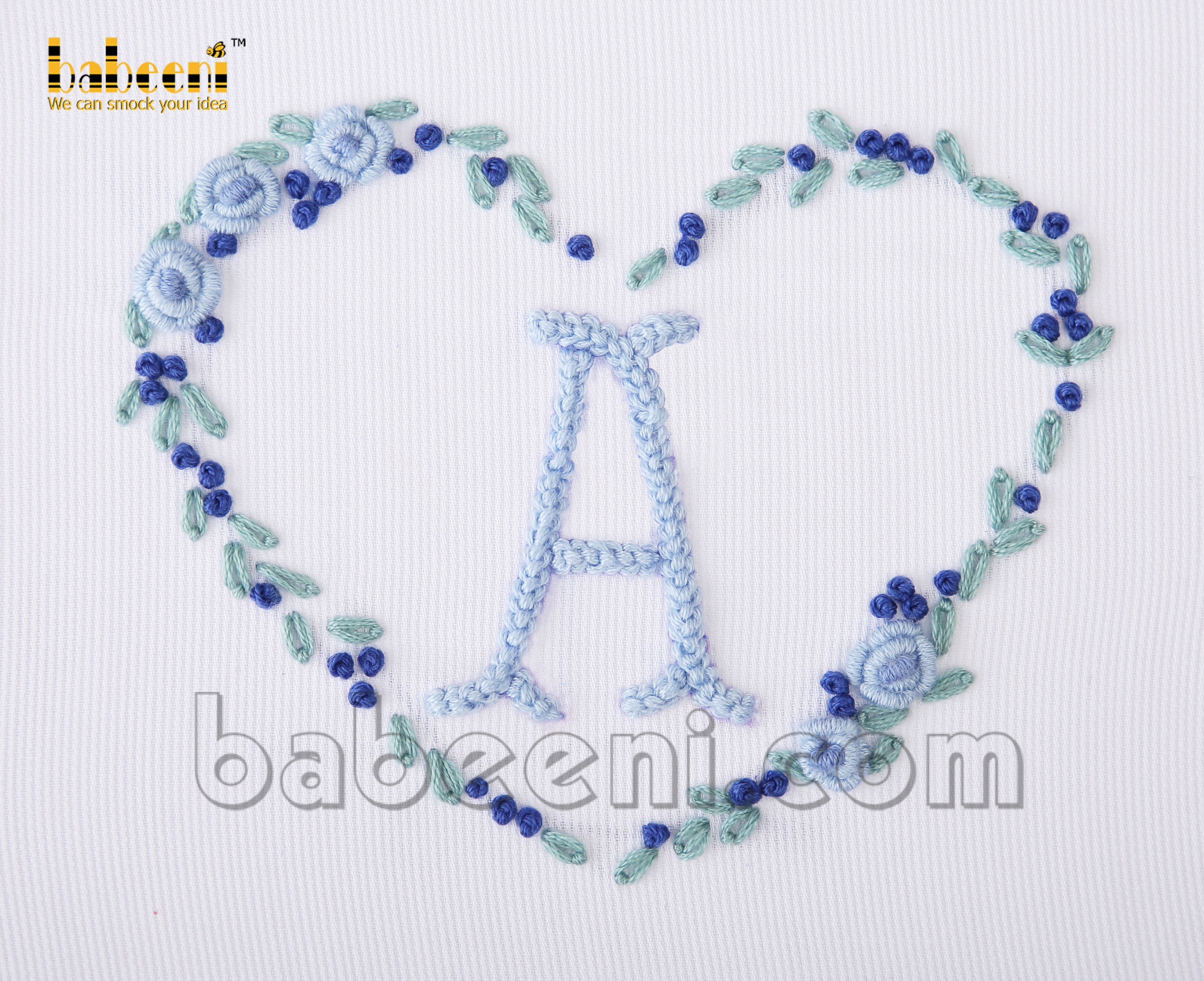 A monogram with heart wreath crochet - CP92