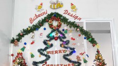 The decoration contest themed “Merry Christmas-Bees adore Babeeni”